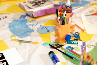 Play & Connect (6)
