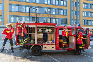 Bei der Feuerwehr wird der Kaffee kalt (1)